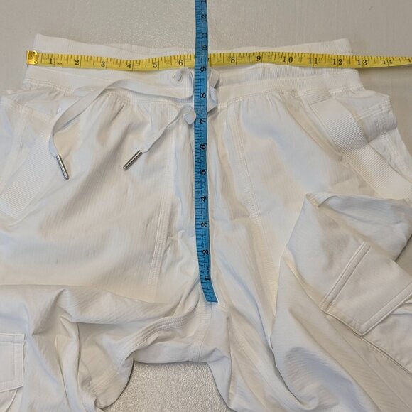 Lululemon Dance Studio Relaxed-Fit Mid-Rise Cargo Pant White Size XXS *4 - Picture 8 of 11